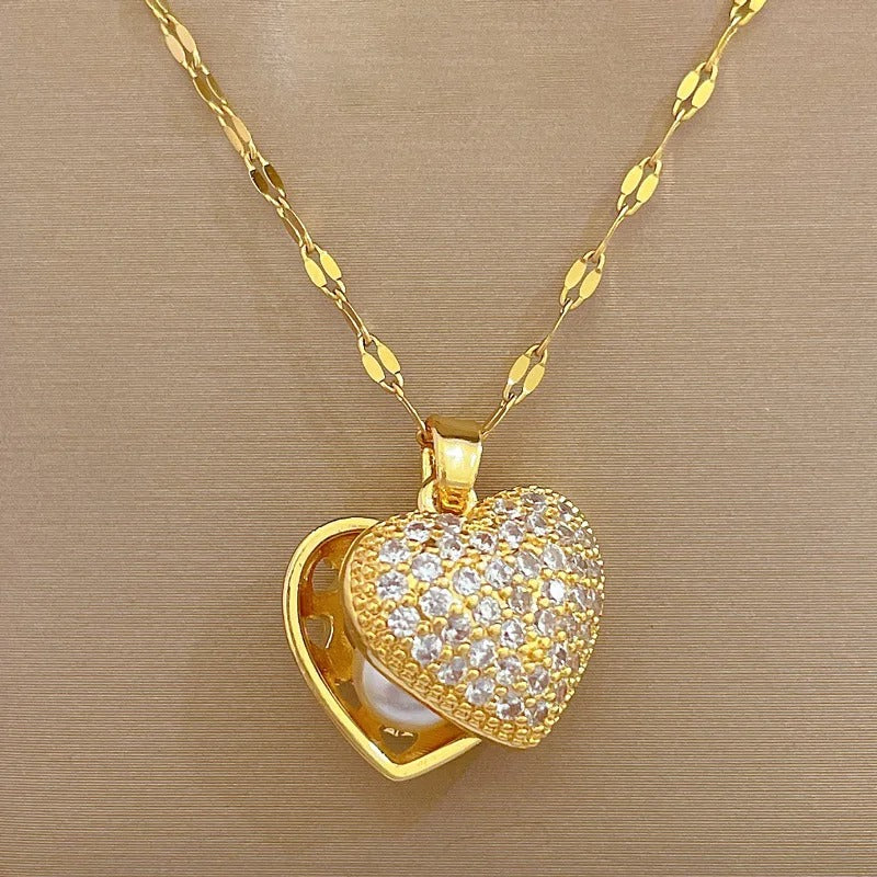 Exquisite Micro-inlaid Heart Pearl Necklace