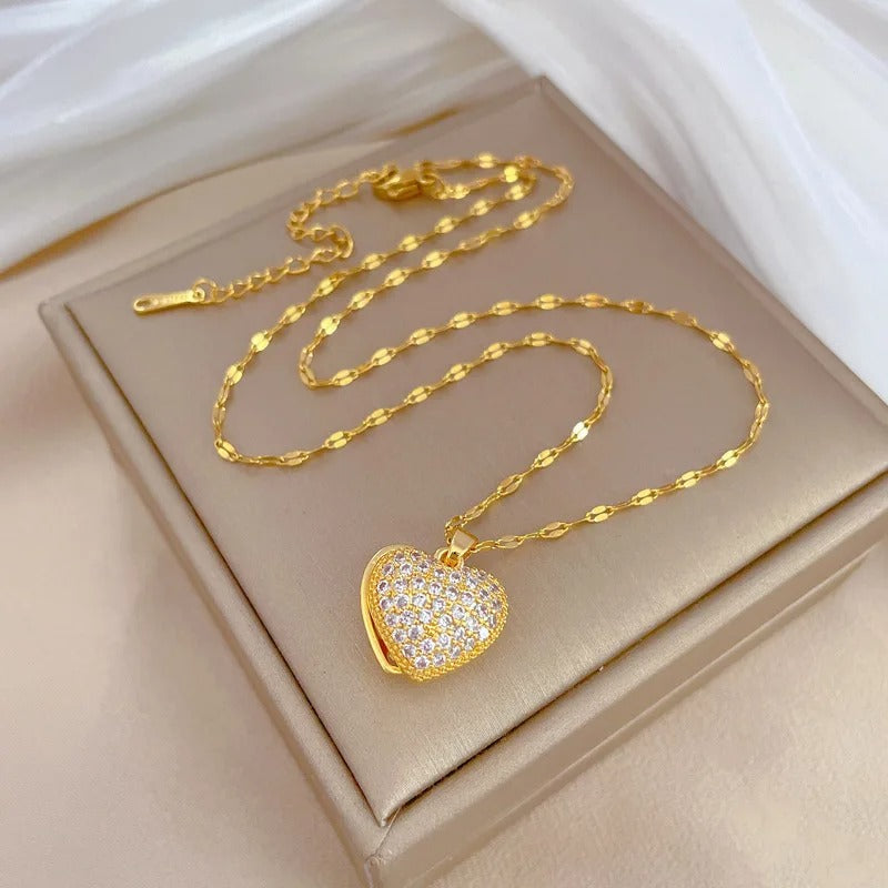 Exquisite Micro-inlaid Heart Pearl Necklace